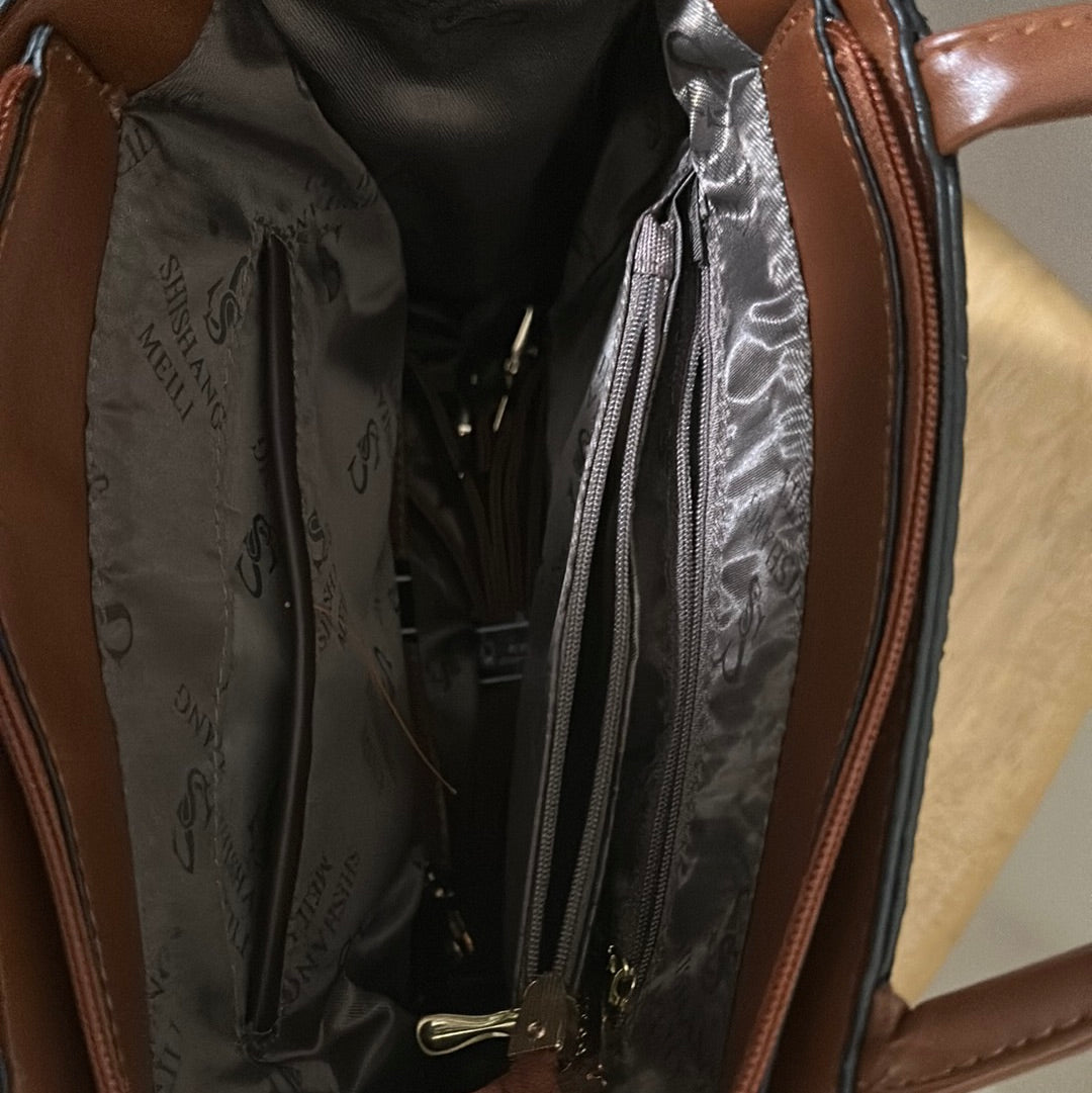 Luxurious Handbag (30%) discount